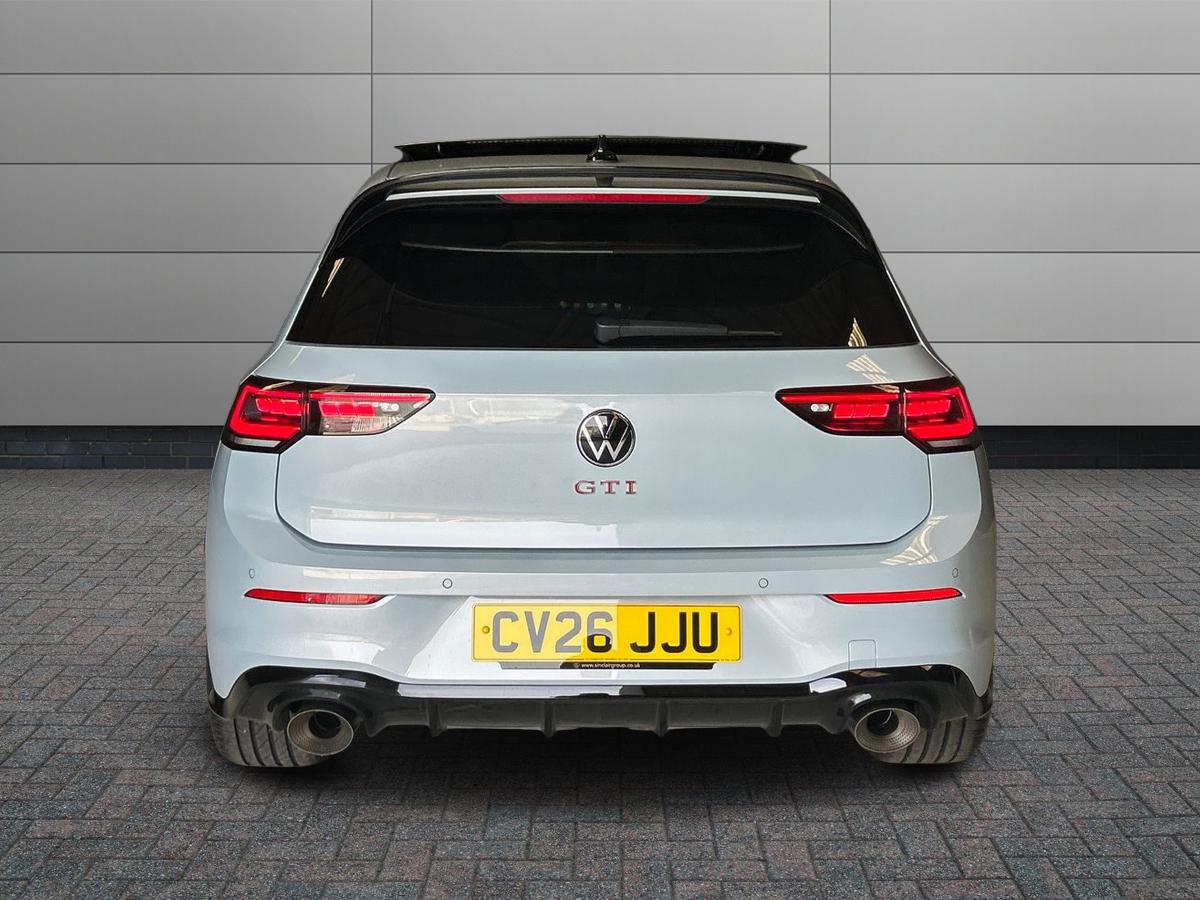 Volkswagen Golf Photo autoimg-889fb6ef15b3858f081ccf70e473828ecb2fe158.jpg