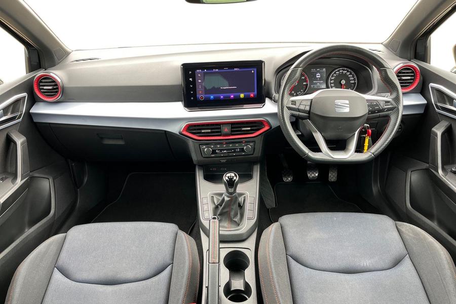 SEAT Ibiza Photo autoimg-88a1d3ffab8b4b3a8d64e9cc5bdfe00cb5bde990.jpg