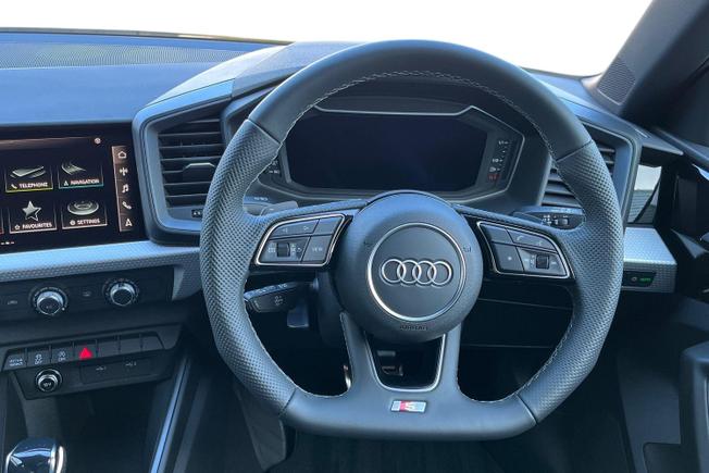Audi A1 Photo 11