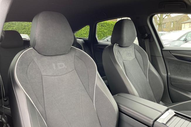 VOLKSWAGEN Id.7 Photo 35