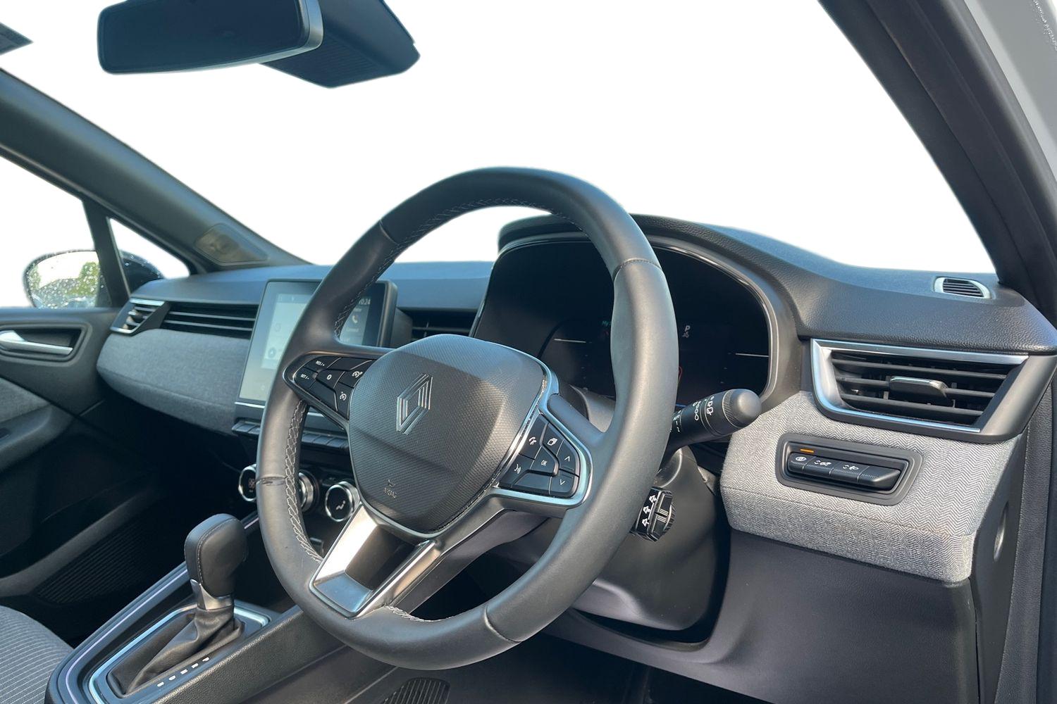 Renault CLIO Photo 8