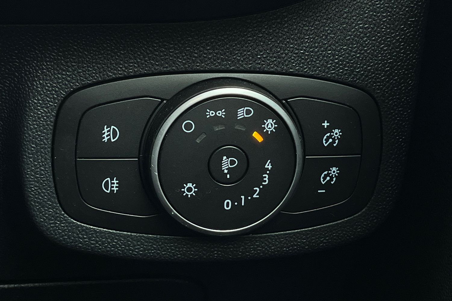 Ford Fiesta Photo 37