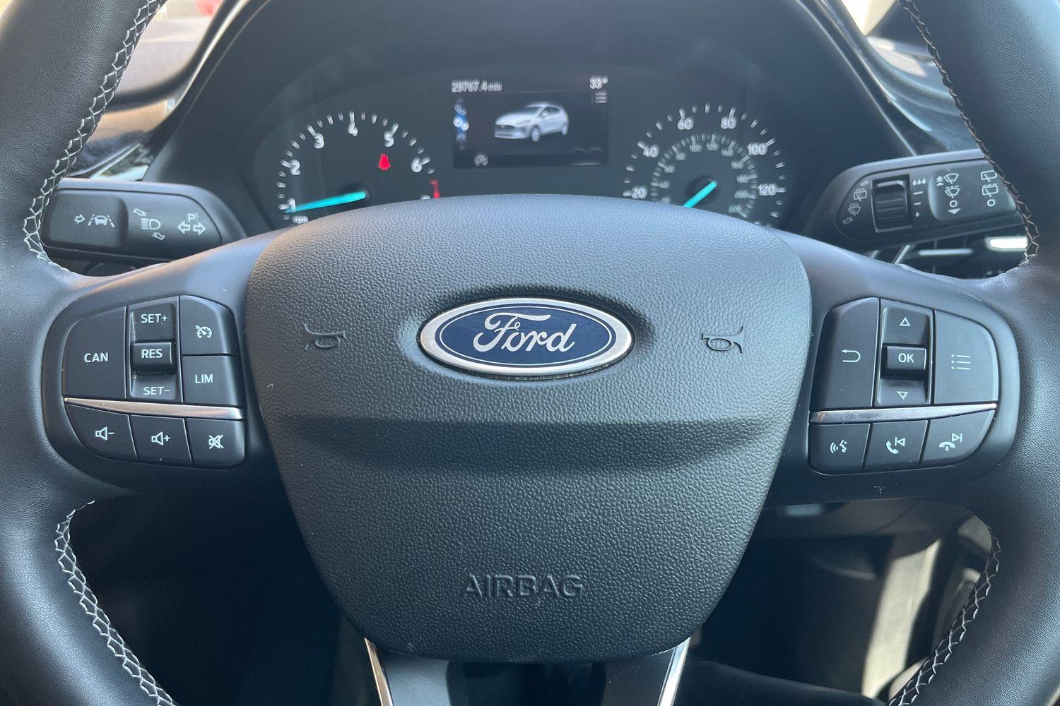 Ford FIESTA Photo 11