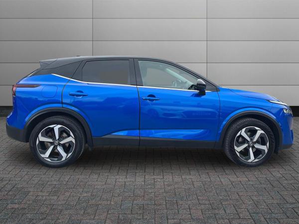 Nissan Qashqai Photo autoimg-88b1e2534ef8c30fd1a5b3cccb5a840917a38d89.jpg
