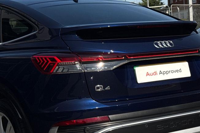 AUDI Q4 E-Tron Photo 50