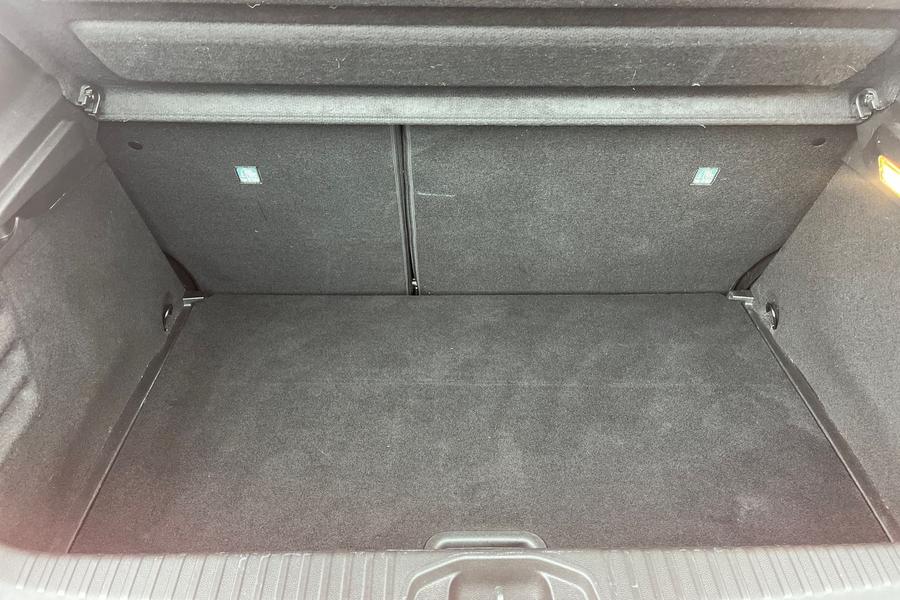Renault CLIO Photo autoimg-88b6efc93eae5fd7cad8d5f4231f45709d88b909.jpg