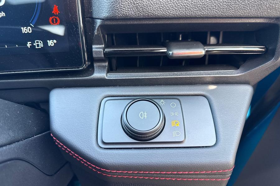 Ford PUMA Photo autoimg-88b7db7babe8691443154588942d63071267e7b3.jpg