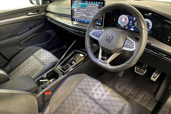 VOLKSWAGEN Golf Photo 6