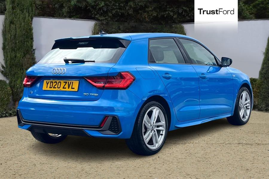 Audi A1 Photo autoimg-88c26125a16766d9fd25dab00157da7b25789659.jpg