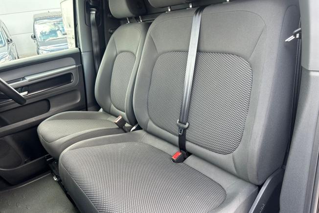 Volkswagen ID. Buzz Cargo Photo 35