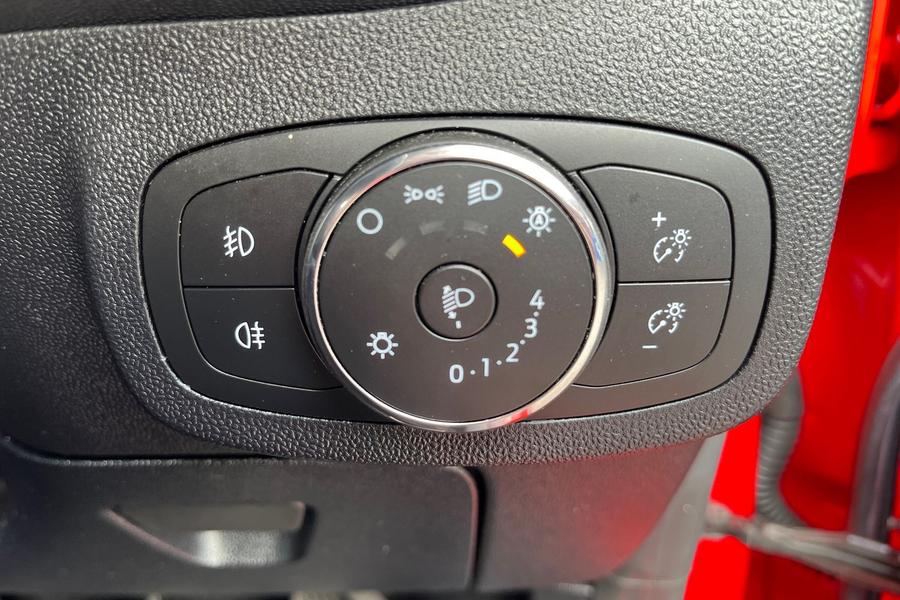 Ford FIESTA Photo autoimg-88c6159b54c63972fa09072fc64a075ec88cda5a.jpg
