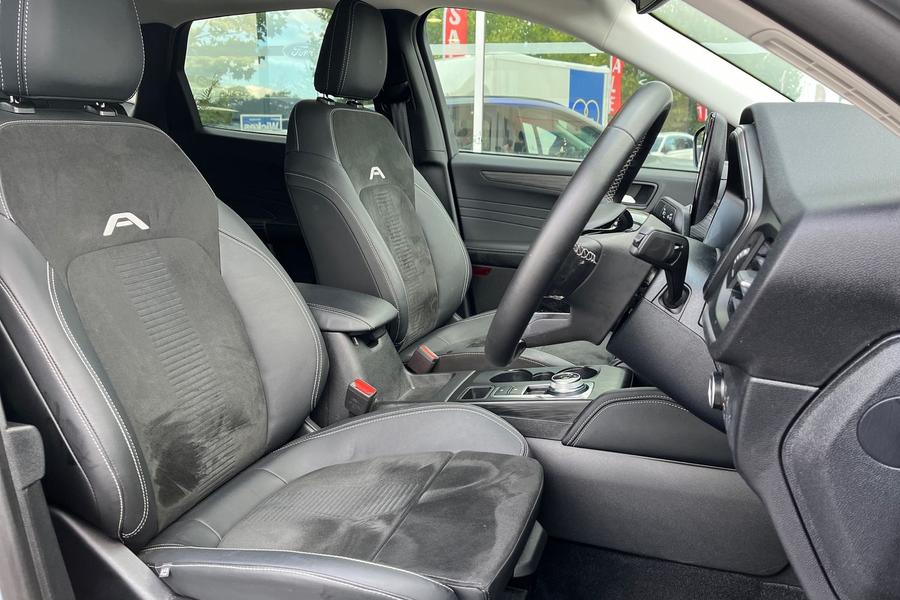 Ford KUGA Photo autoimg-88cd7aab1ad03b40c25bc8d2cc83857e453ce4ed.jpg