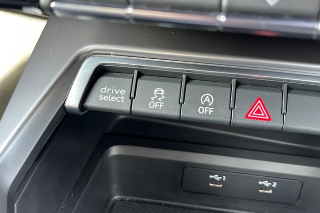 AUDI A3 Photo 32