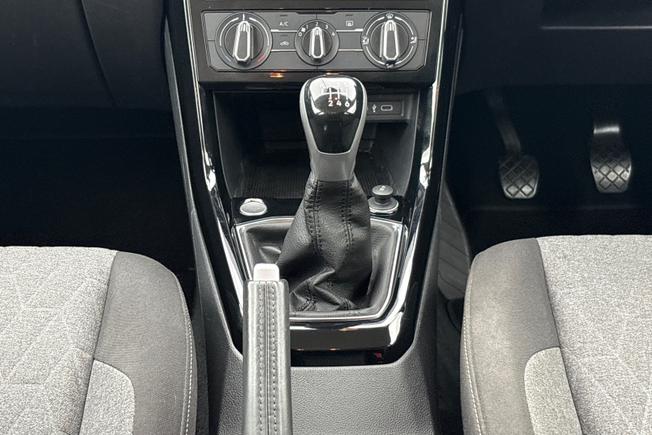 VOLKSWAGEN T-Cross Photo 30