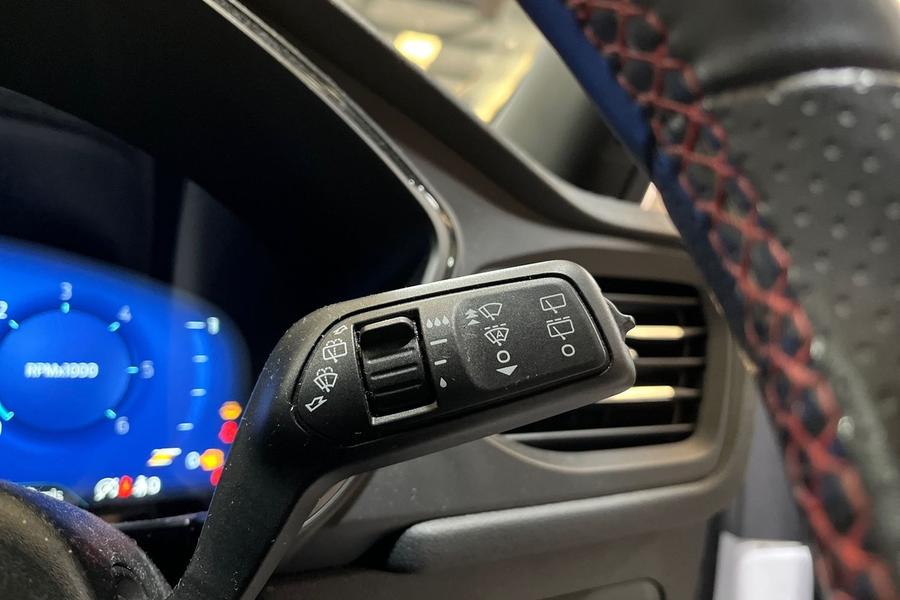 Ford KUGA Photo autoimg-88cee112405376c17790a59927dfe952233a6b75.jpg