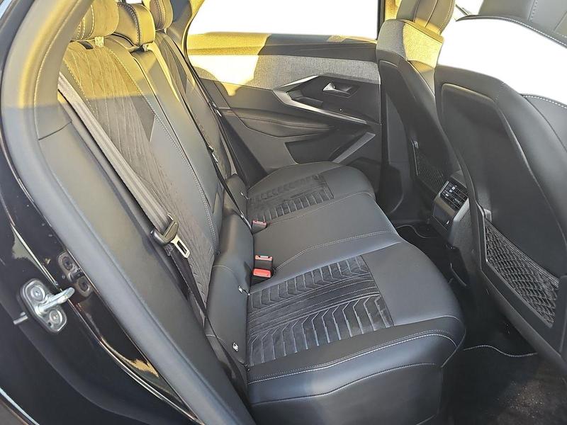 Used Peugeot 3008 KW74UYF 17