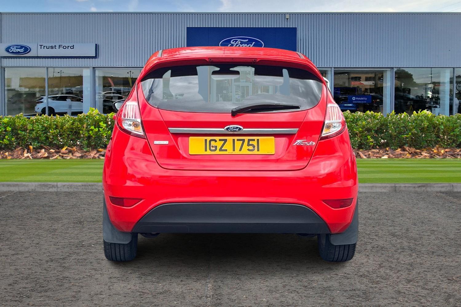 Ford FIESTA Photo 6