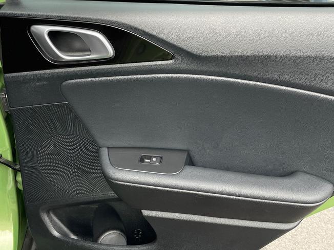 Kia Xceed Photo 34