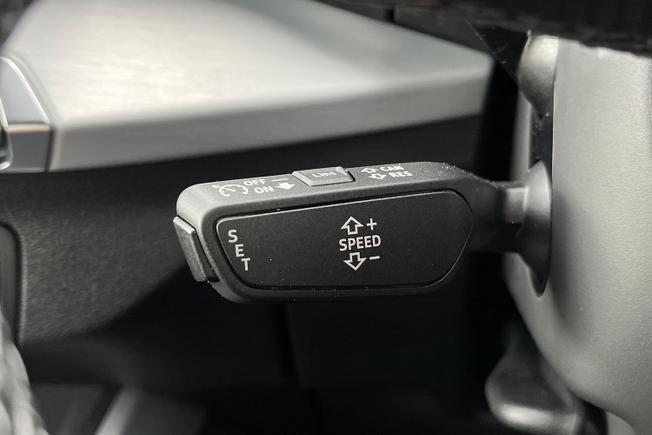 AUDI Q2 Photo 32
