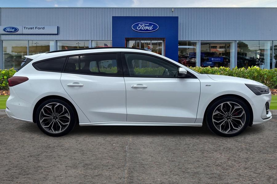Ford FOCUS Photo autoimg-88d2f46ae1fc7c4d4f3b0578c837f450c3907c80.jpg