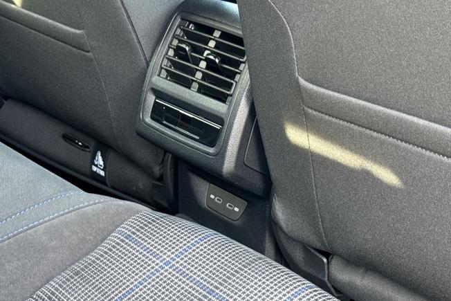 Volkswagen Golf Photo 47
