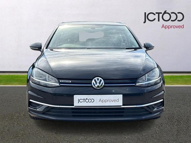 VOLKSWAGEN Golf Photo 8