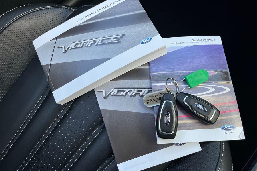 Ford Focus Photo autoimg-88d54e8ad54a5fd1f3bd0e4dcef8eb31cad4fb36.jpg