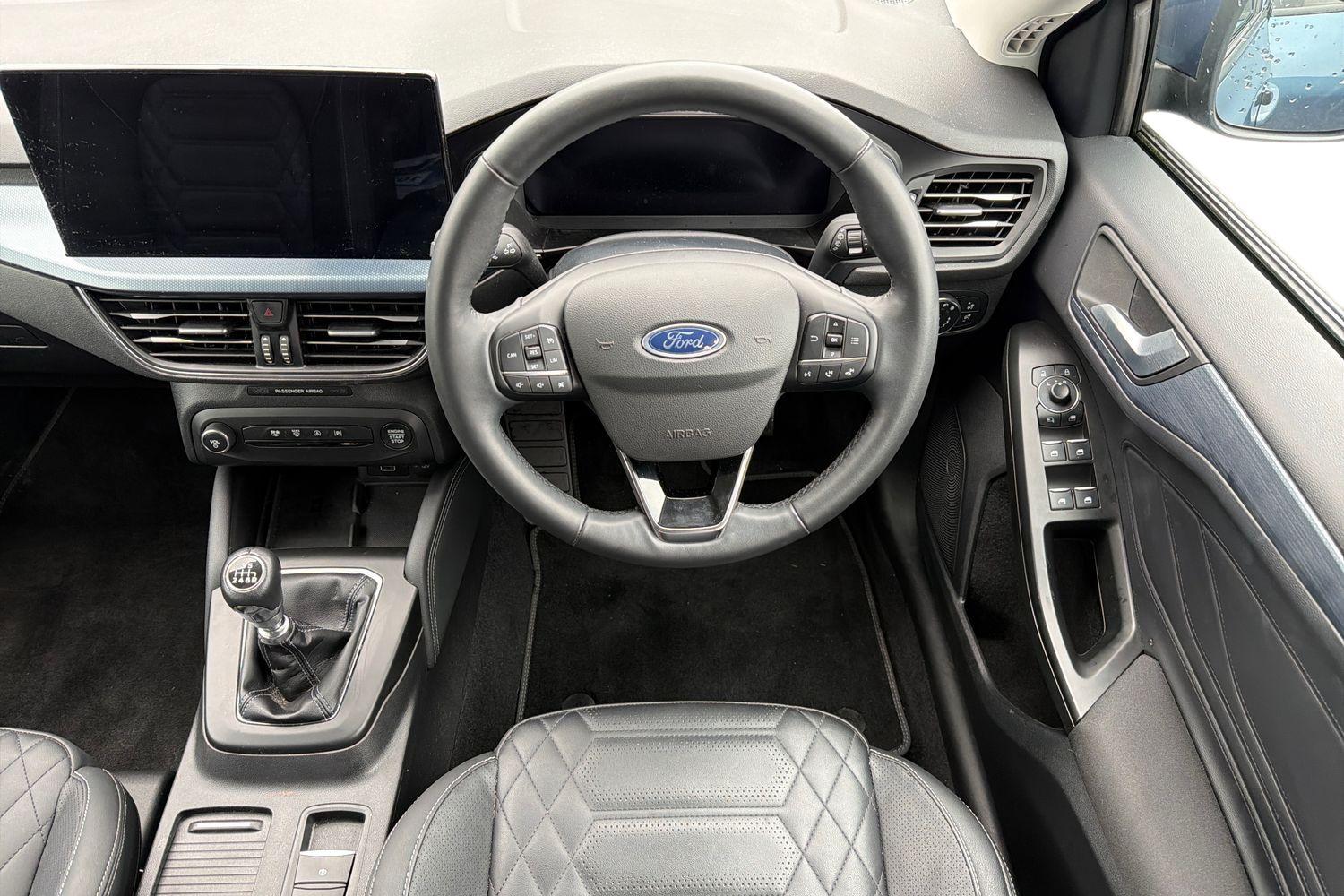 Ford FOCUS Photo 10