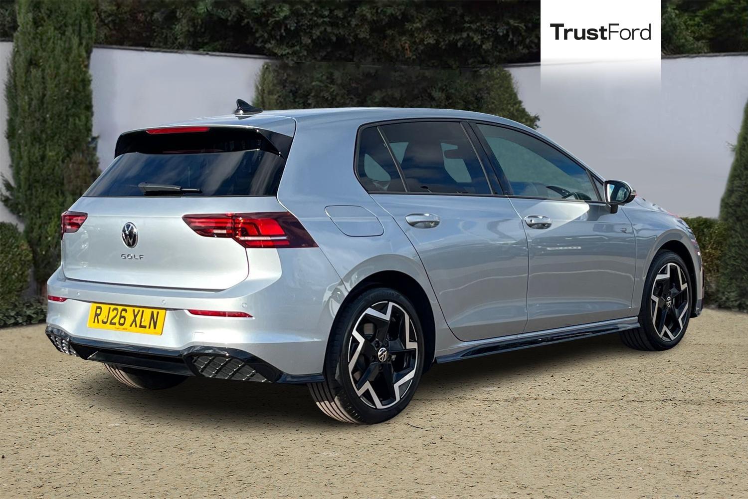 Volkswagen Golf Photo 3