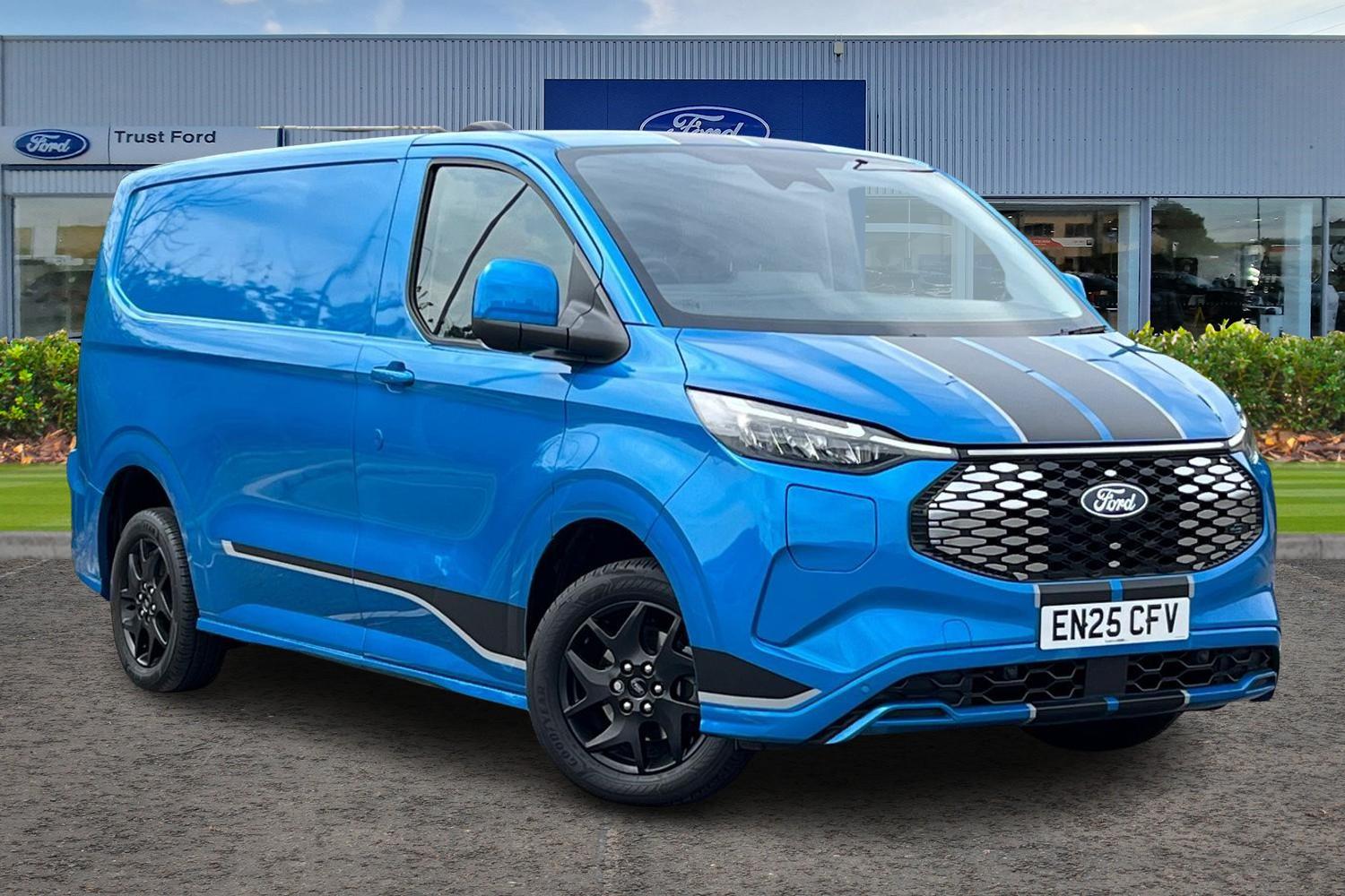 Ford E-Transit Custom Photo 0
