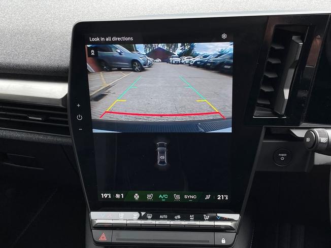 RENAULT Scenic E-Tech Photo 47