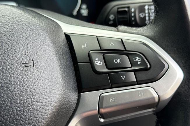 VOLKSWAGEN Amarok Photo 17