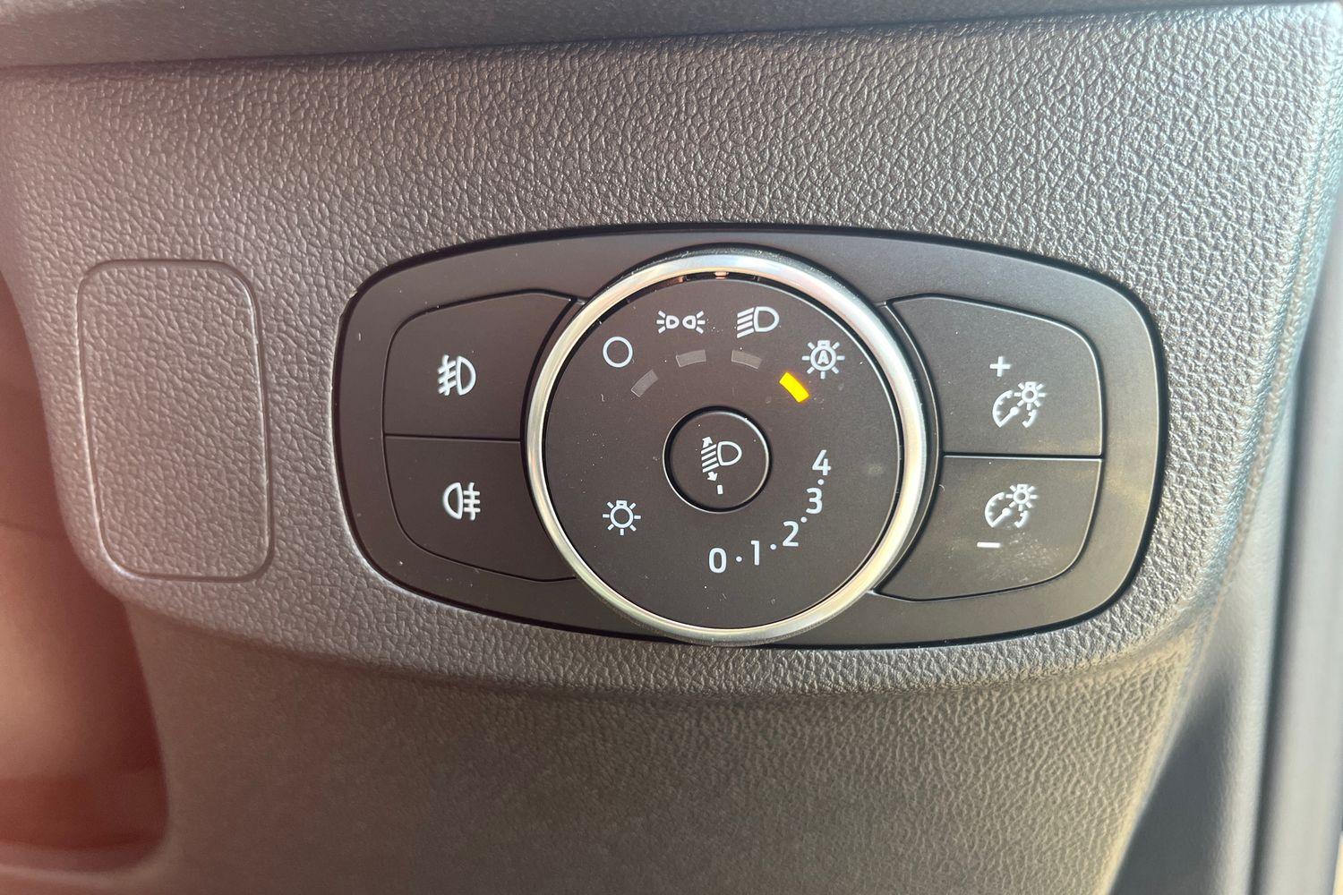 Ford FOCUS Photo 34