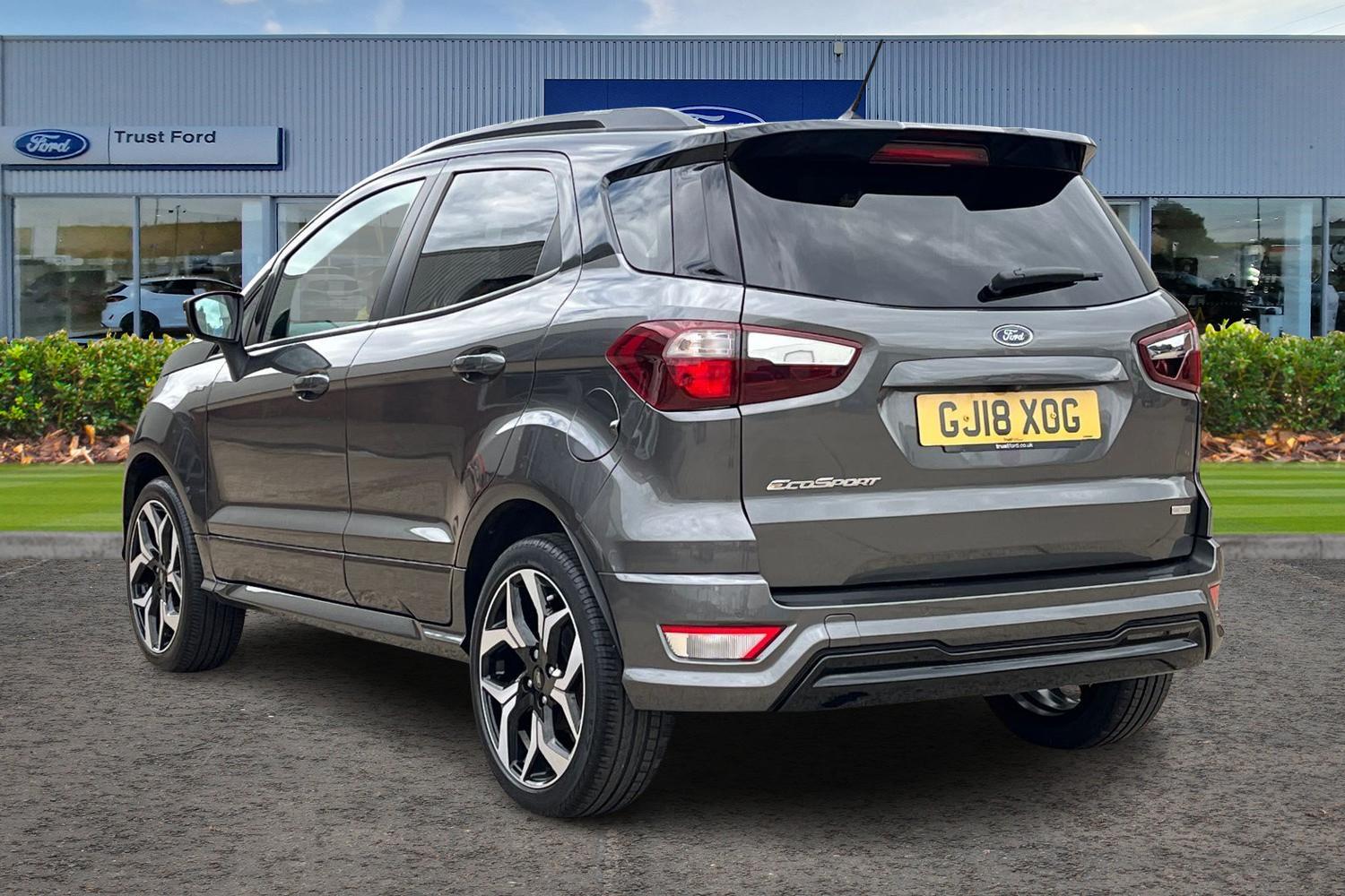 Ford EcoSport Photo 1
