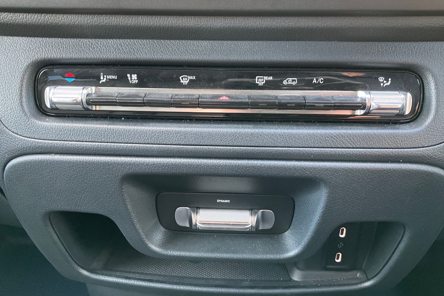 Mercedes-Benz VITO Photo 17