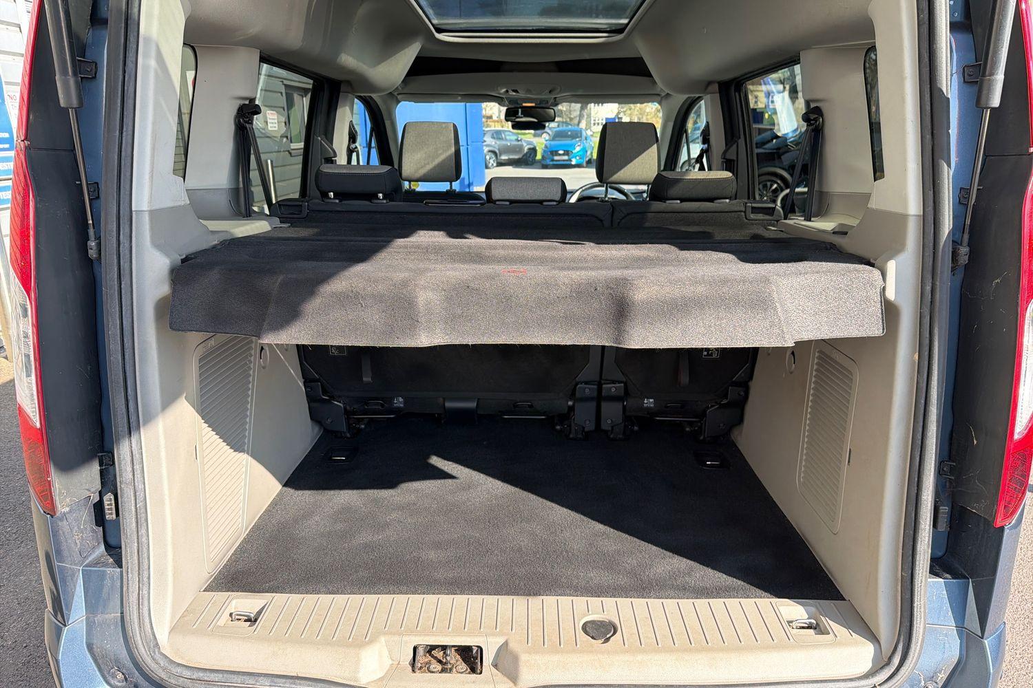 Ford TOURNEO CONNECT Photo 20