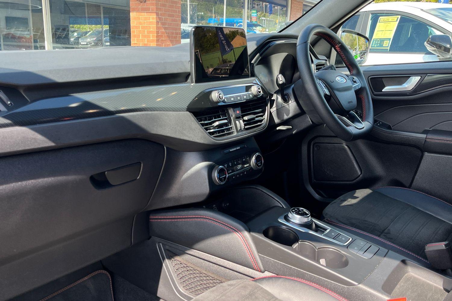 Ford KUGA Photo 17