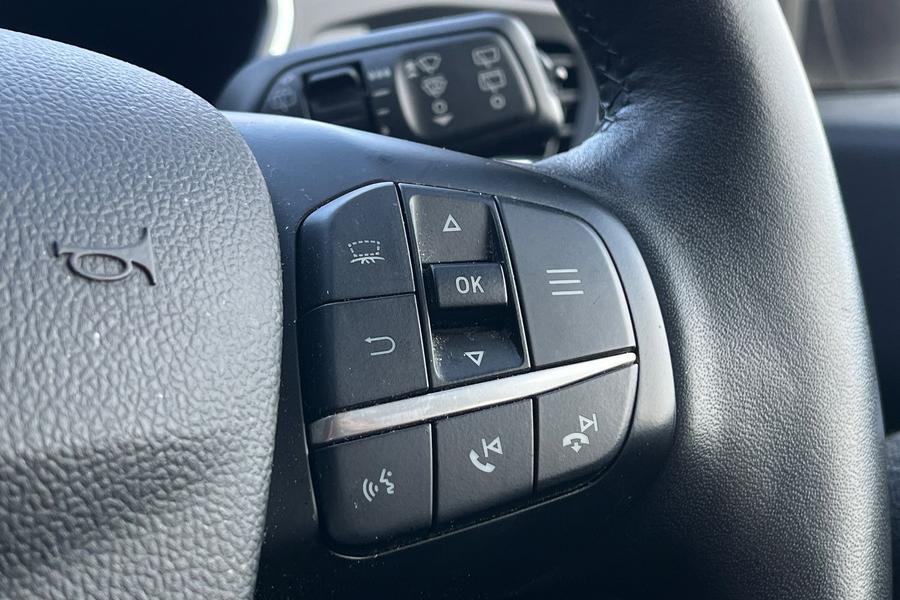 Ford Kuga Photo autoimg-88e04d52c7b11362aecc54383c597a007050e8c7.jpg