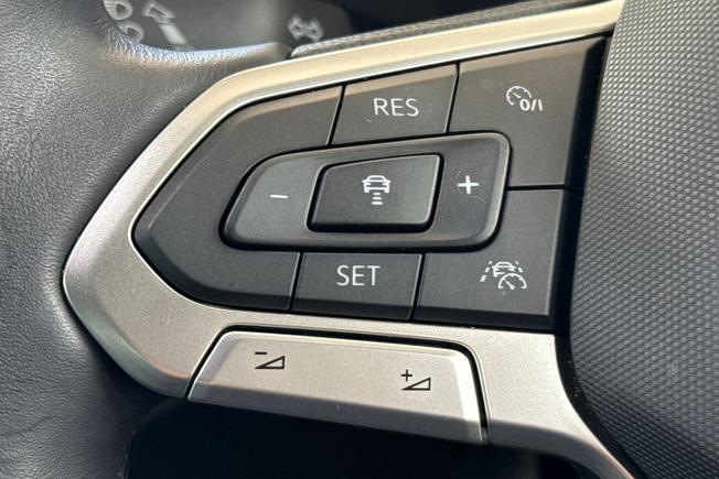 VOLKSWAGEN Polo Photo 16