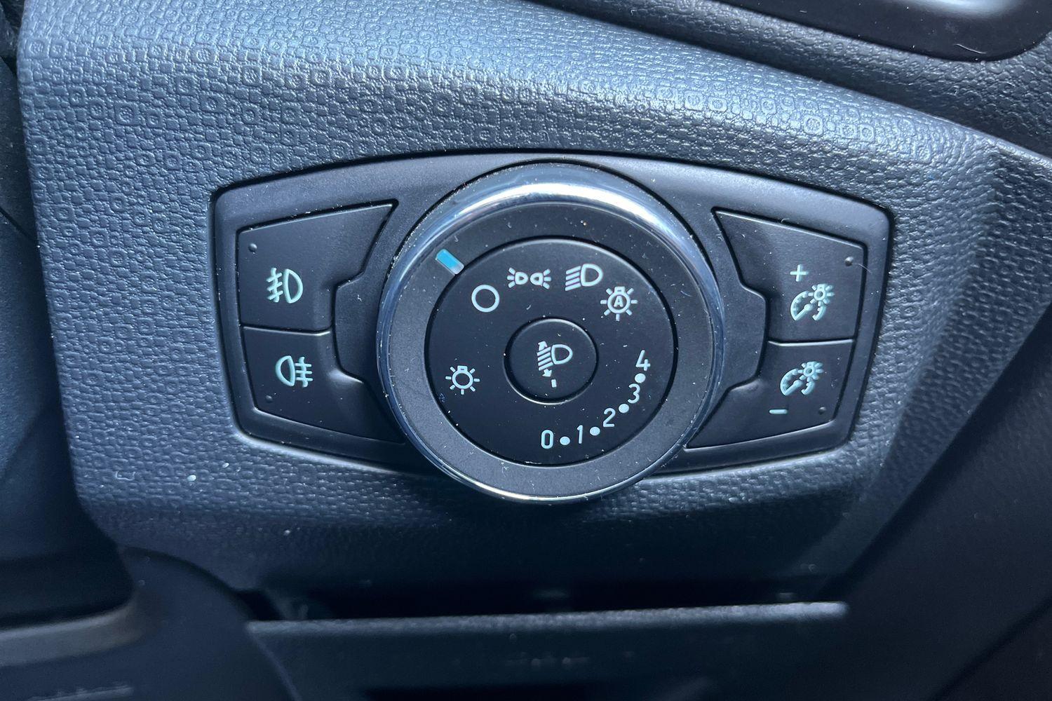 Ford ECOSPORT Photo 25