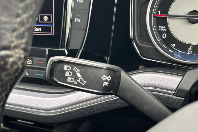 VOLKSWAGEN Touareg Photo 37