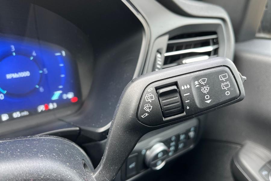 Ford Kuga Photo autoimg-88f3780aa3ec83914cc98558b2b77b2b82b33d53.jpg