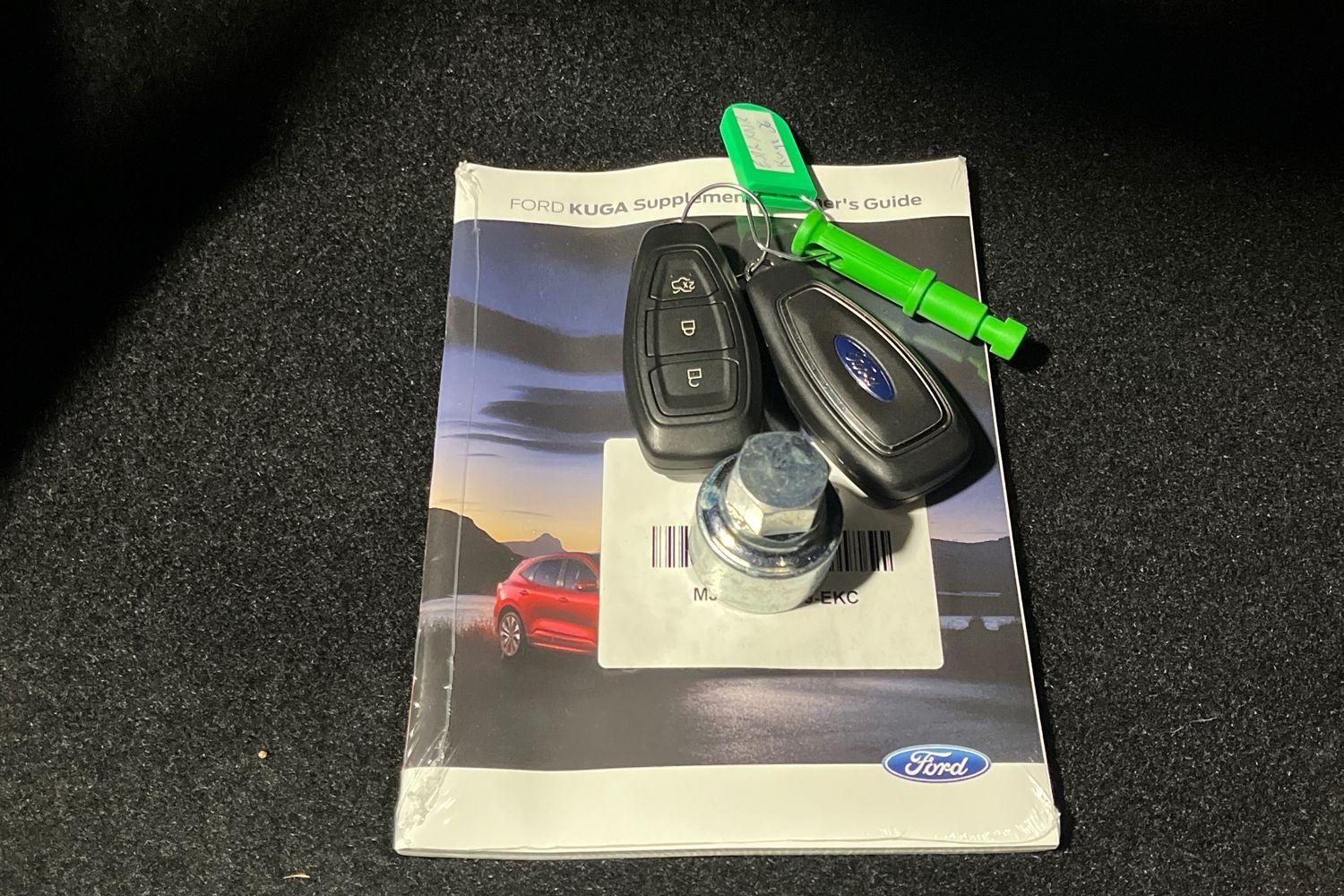 Ford KUGA Photo 21