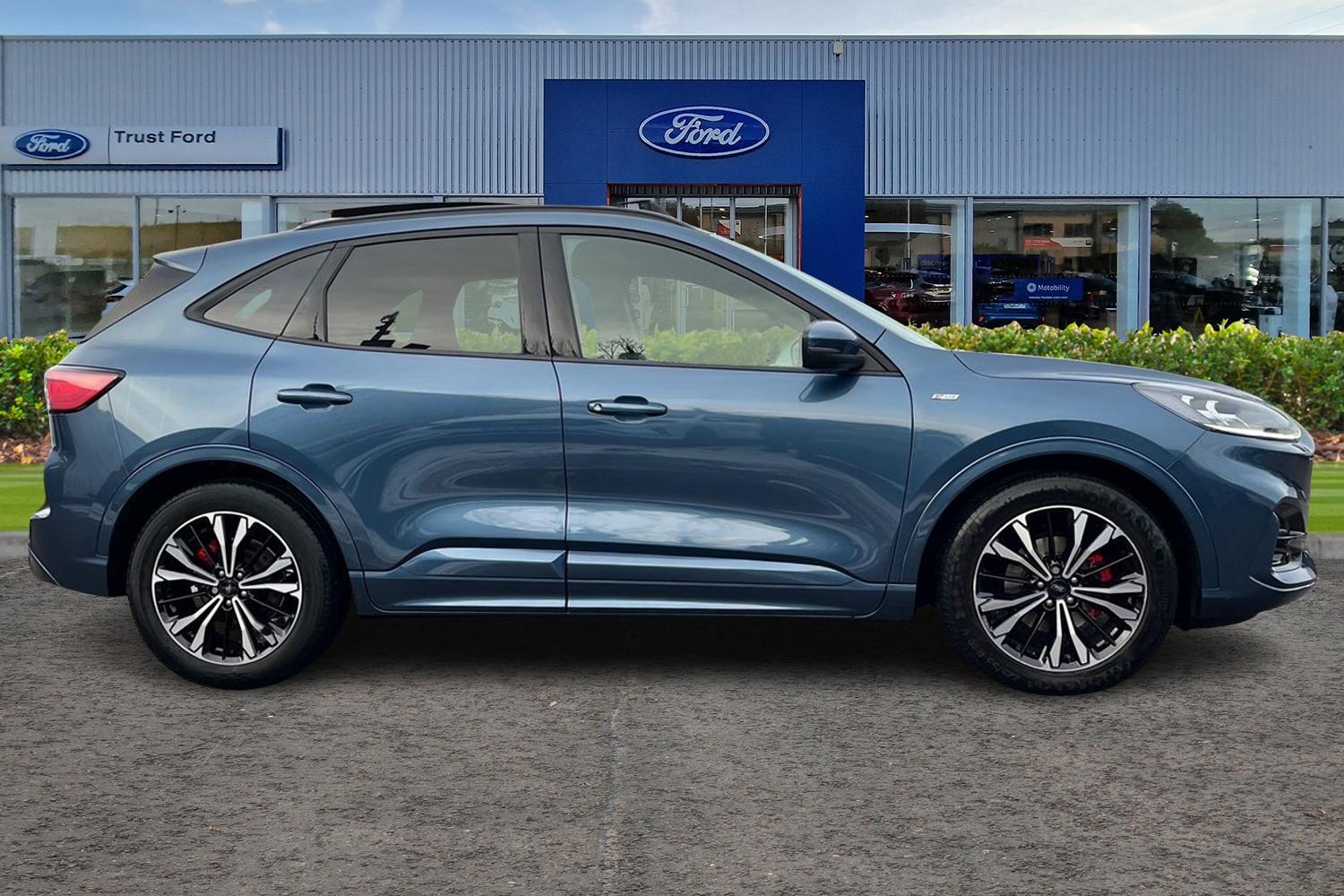 Ford Kuga Photo 2