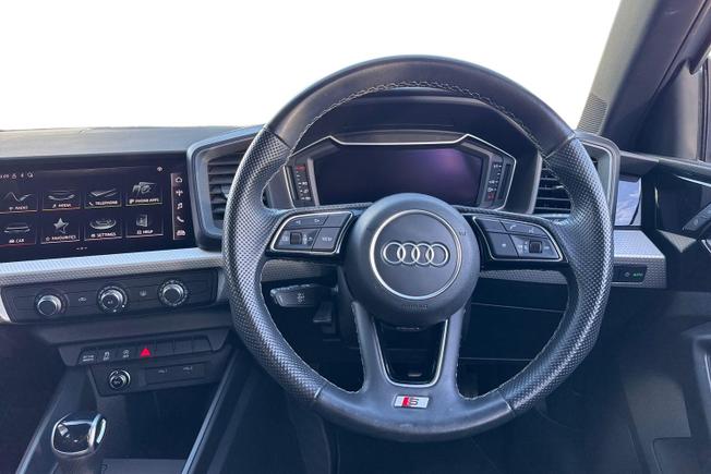 Audi A1 Photo 11