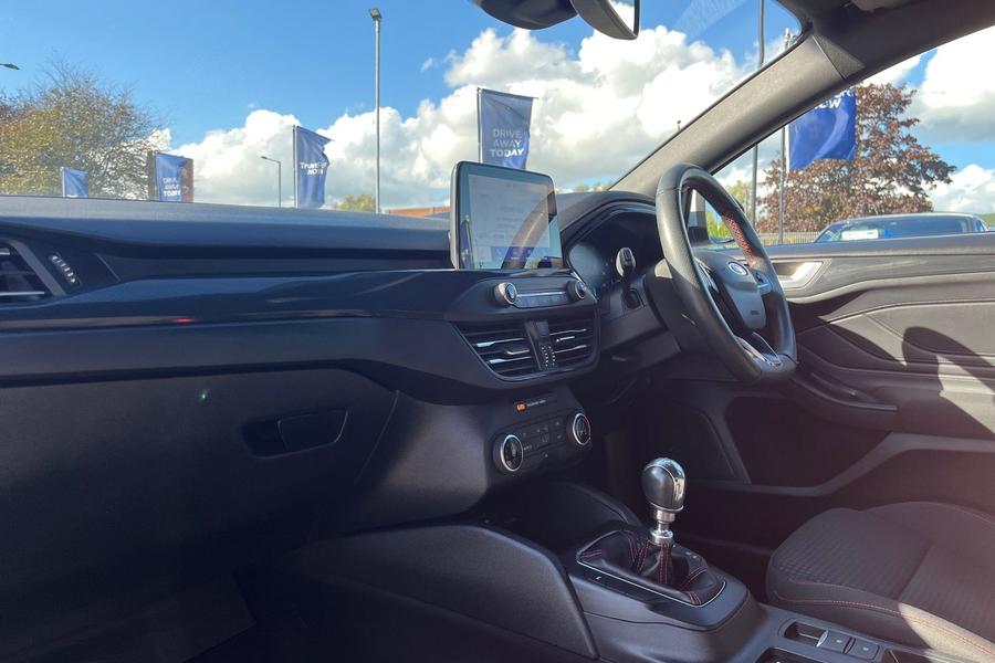 Ford FOCUS Photo autoimg-88f7c078b8c887310b9dcef34707634fbedb3e44.jpg