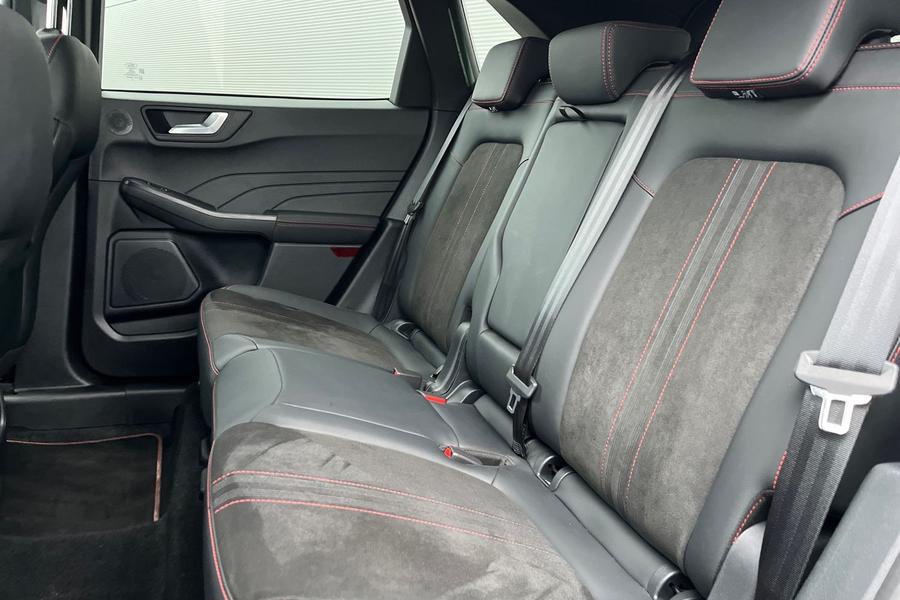 Ford KUGA Photo autoimg-88fa1dbb0609568f857ced714a9fd0b04cd5e3ff.jpg
