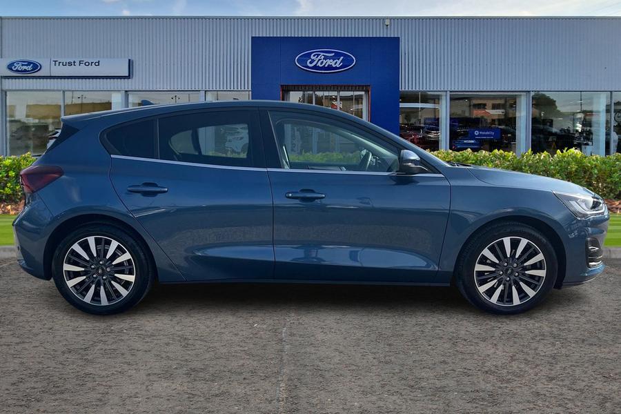 Ford FOCUS Photo autoimg-88fdf2462bdfbc46daf220ed8a1693bb4a347f04.jpg