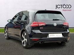 VOLKSWAGEN Golf Photo 3