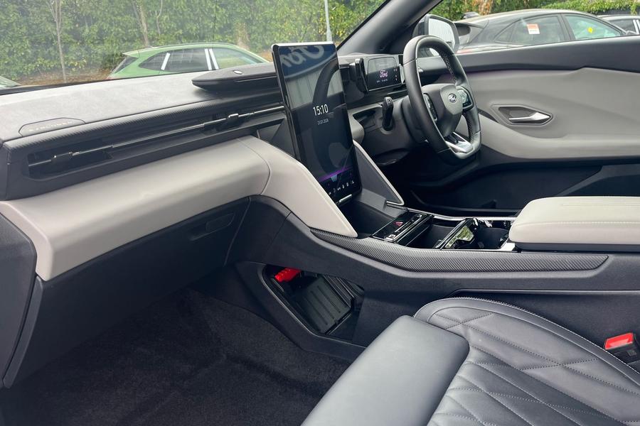 Ford Explorer Photo autoimg-88ffc2bf1cadf77d1248e63cd5a5255a169e6c52.jpg